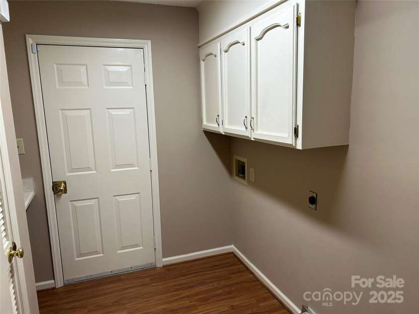 229 Garden Lakes Drive, Blacksburg, SC 29702.  MLS# CAR4253286, YatesRealty ID 10496. 
