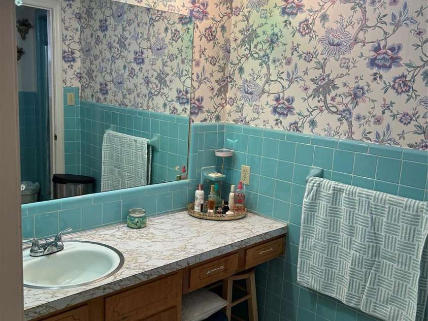 336 Bridges Road, Blacksburg, SC 29702.  MLS# CAR4252119, YatesRealty ID 10497. 