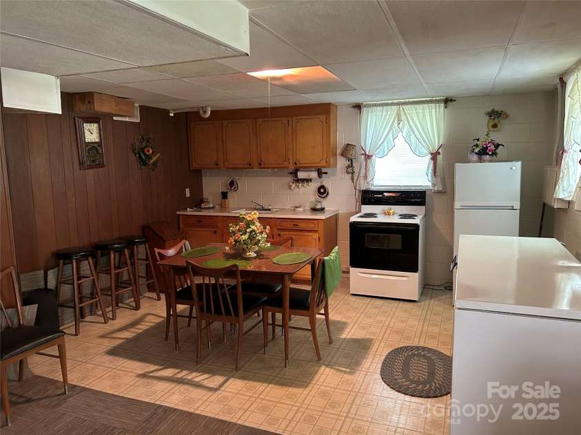 336 Bridges Road, Blacksburg, SC 29702.  MLS# CAR4252119, YatesRealty ID 10497. 