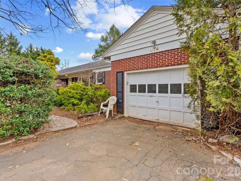 474 Main Street, Mars Hill, NC 28754.  MLS# CAR4343088, YatesRealty ID 10497. 