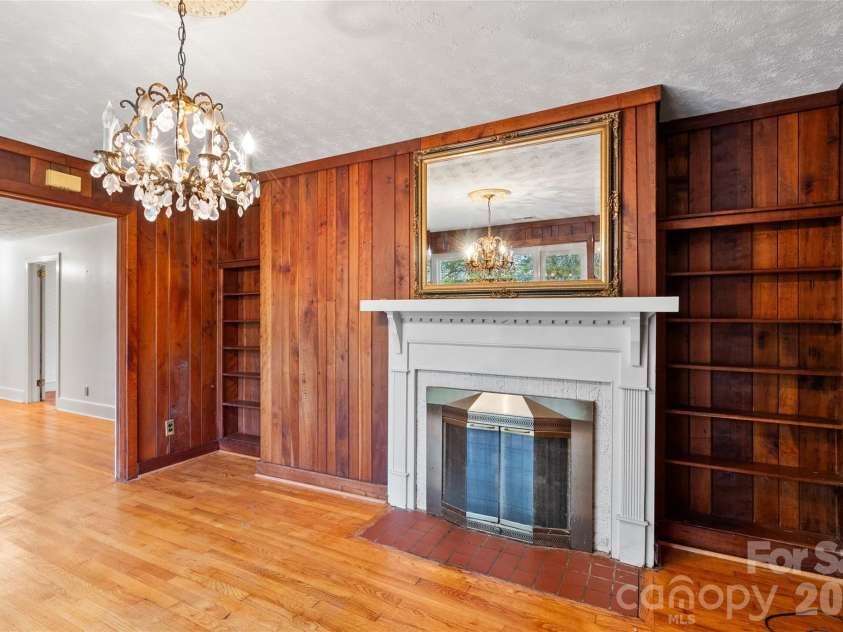 474 Main Street, Mars Hill, NC 28754.  MLS# CAR4343088, YatesRealty ID 10497. 