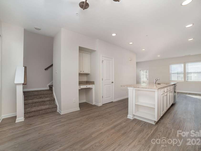 2304 Via Dei Conte Alley, Charlotte, NC 28205.  MLS# CAR4200582, YatesRealty ID 10498. 