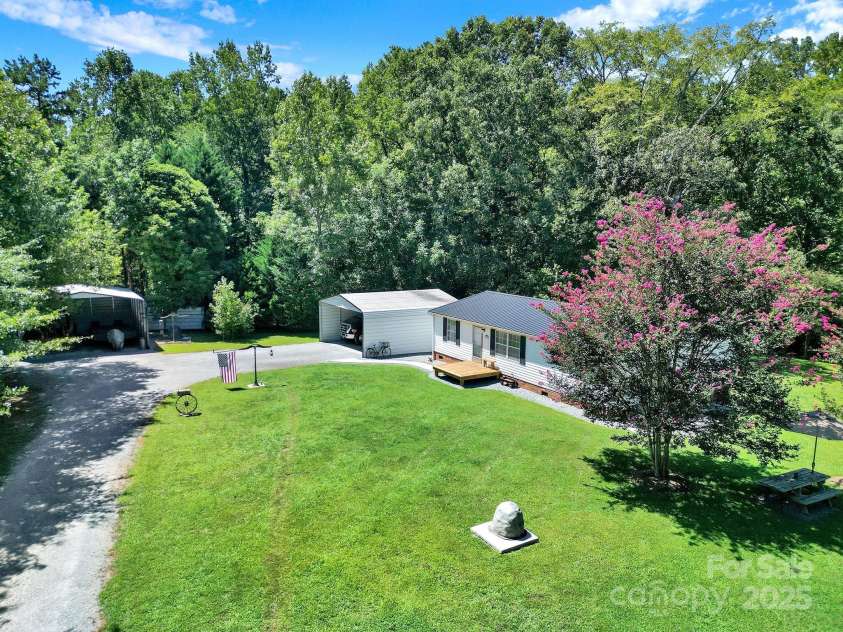 1219 Neely Smith Lane, Gastonia, NC 28056.  MLS# CAR4297721, YatesRealty ID 105. 