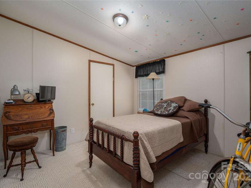 1219 Neely Smith Lane, Gastonia, NC 28056.  MLS# CAR4332846, YatesRealty ID 105. 