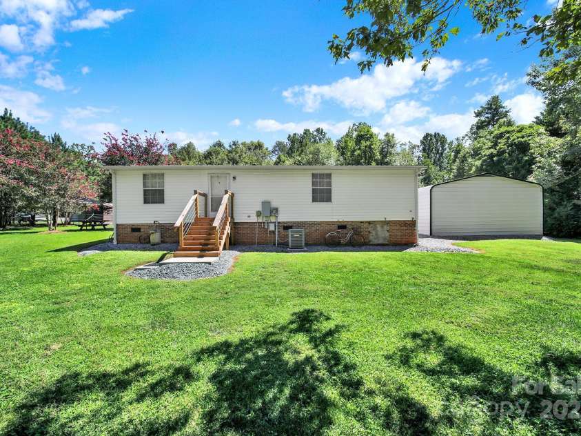 1219 Neely Smith Lane, Gastonia, NC 28056.  MLS# CAR4332846, YatesRealty ID 105. 