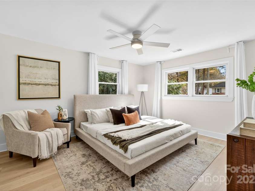 1711 Brookdale Avenue, Charlotte, NC 28210.  MLS# CAR4319037, YatesRealty ID 1050. 