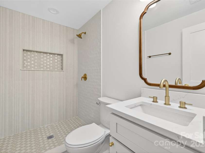 1711 Brookdale Avenue, Charlotte, NC 28210.  MLS# CAR4319037, YatesRealty ID 1050. 