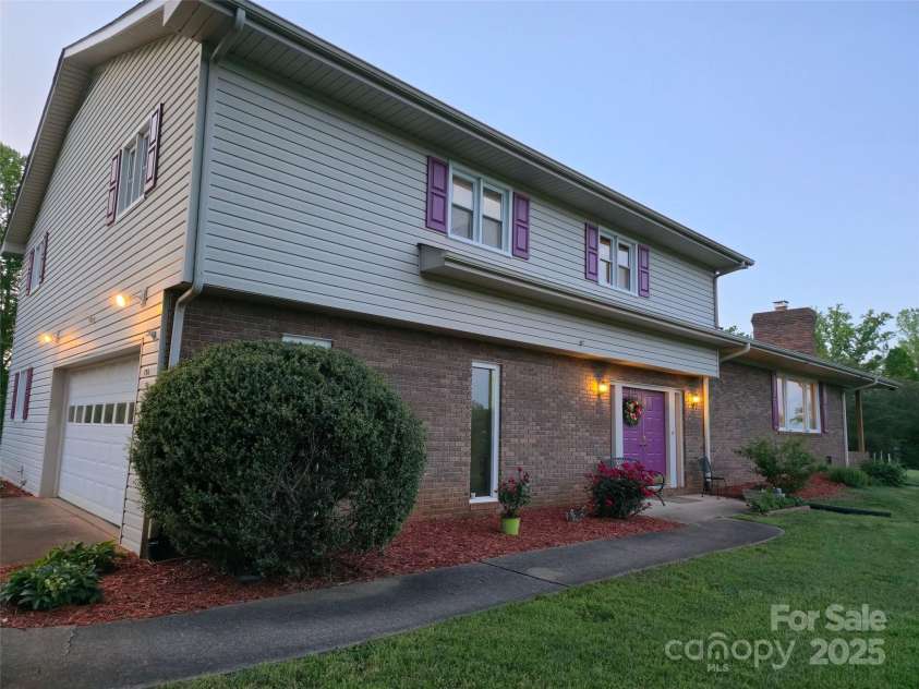 174 Brooke Breeze Lane, Rutherfordton, NC 28139.  MLS# CAR4231711, YatesRealty ID 10500. 