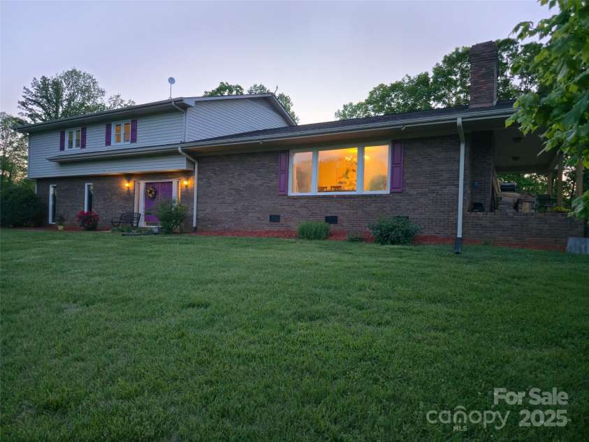 174 Brooke Breeze Lane, Rutherfordton, NC 28139.  MLS# CAR4231711, YatesRealty ID 10500. 