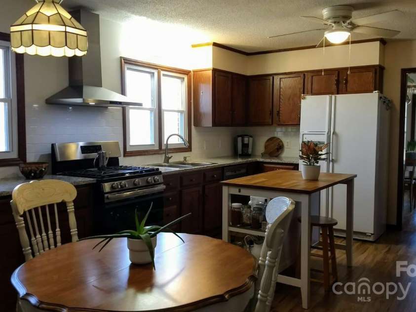 174 Brooke Breeze Lane, Rutherfordton, NC 28139.  MLS# CAR4231711, YatesRealty ID 10500. 