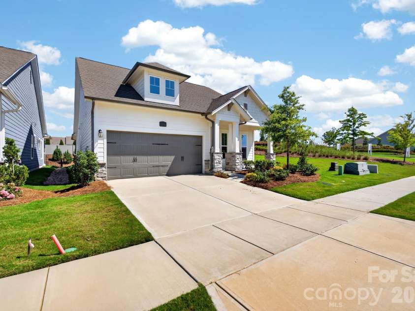 1306 Idyllic Lane, Waxhaw, NC 28173.  MLS# CAR4400609, YatesRealty ID 10501. Front Exterior