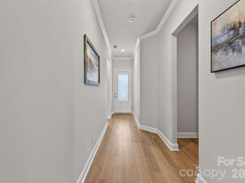 1306 Idyllic Lane, Waxhaw, NC 28173.  MLS# CAR4400609, YatesRealty ID 10501. Front Hallway