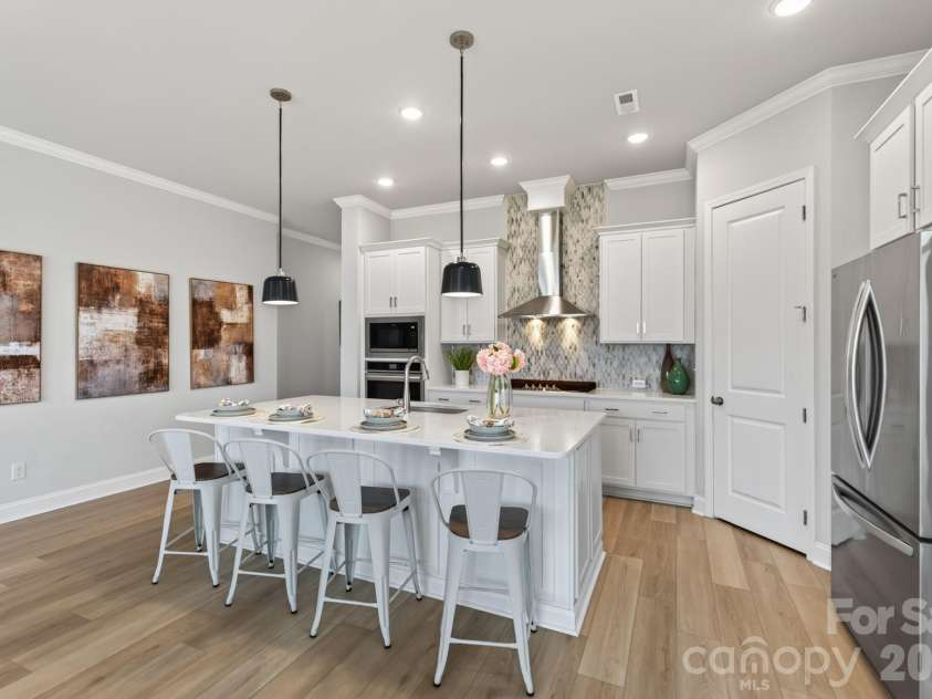 1306 Idyllic Lane, Waxhaw, NC 28173.  MLS# CAR4400609, YatesRealty ID 10501. Kitchen