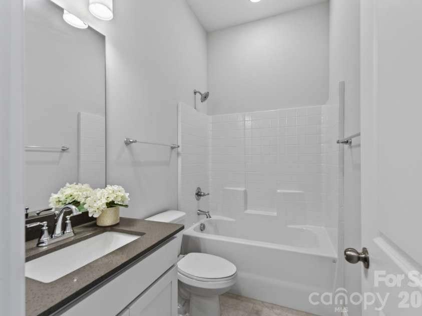 1306 Idyllic Lane, Waxhaw, NC 28173.  MLS# CAR4400609, YatesRealty ID 10501. Secondary Bathroom