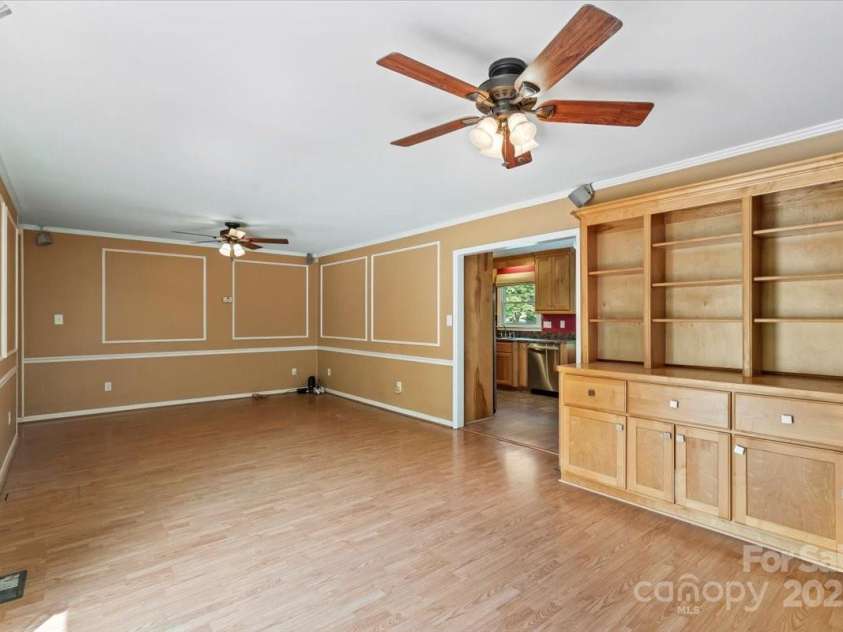 3712 Eaglebrook Drive, Gastonia, NC 28056.  MLS# CAR4253727, YatesRealty ID 10501. 