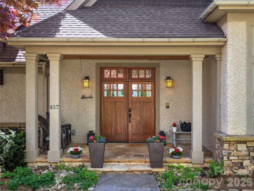 457 Coopers Hawk Drive, Asheville, NC 28803.  MLS# CAR4356580, YatesRealty ID 10502. 