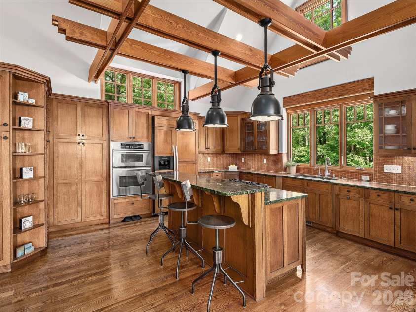 457 Coopers Hawk Drive, Asheville, NC 28803.  MLS# CAR4356580, YatesRealty ID 10502. 