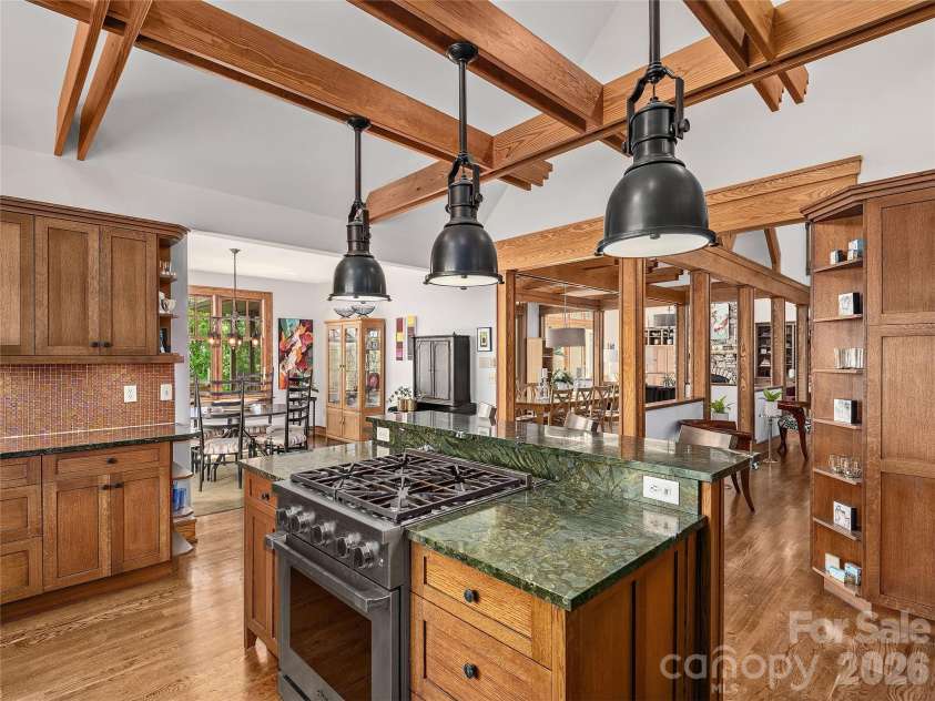 457 Coopers Hawk Drive, Asheville, NC 28803.  MLS# CAR4356580, YatesRealty ID 10502. 
