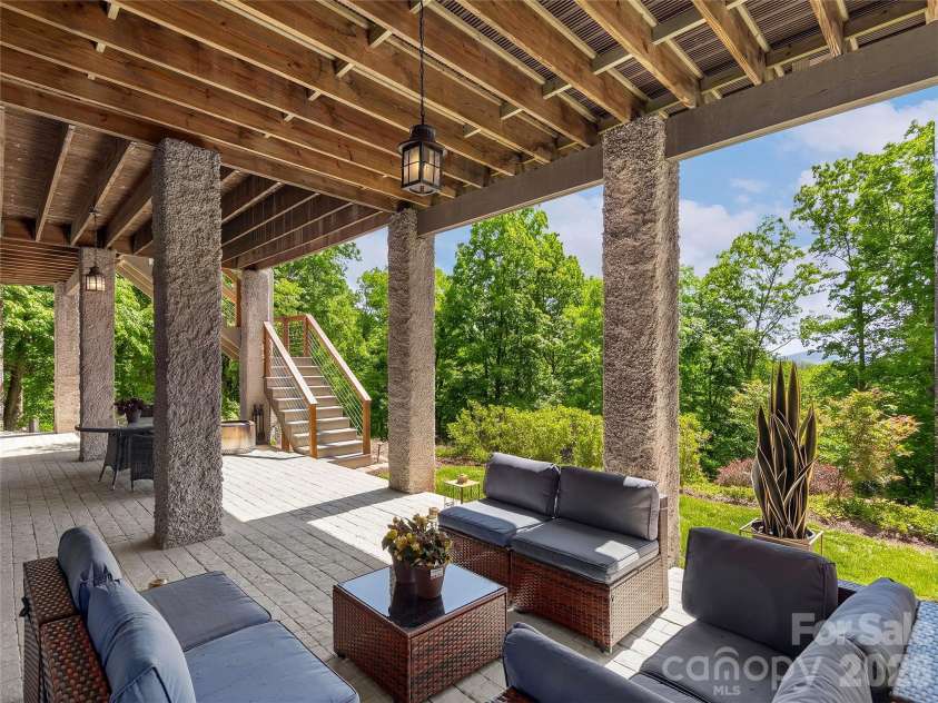 457 Coopers Hawk Drive, Asheville, NC 28803.  MLS# CAR4356580, YatesRealty ID 10502. 