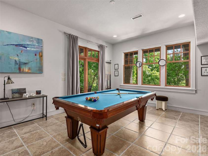 457 Coopers Hawk Drive, Asheville, NC 28803.  MLS# CAR4356580, YatesRealty ID 10502. 