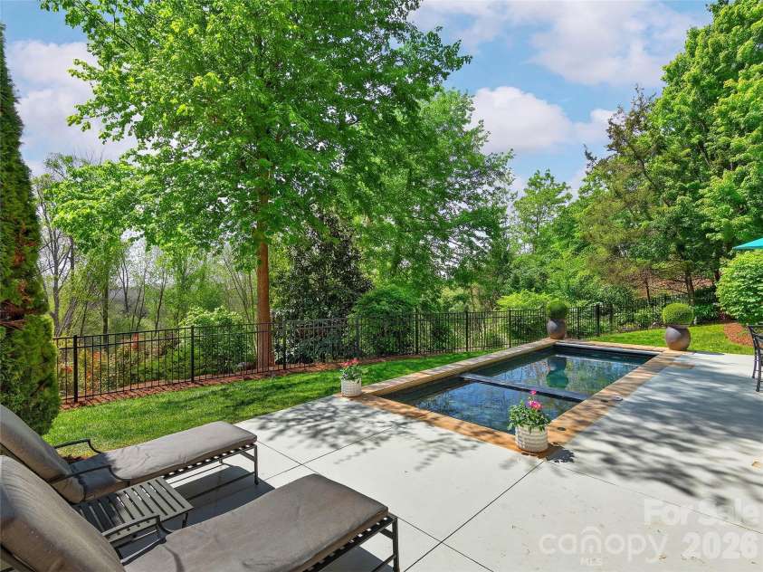 457 Coopers Hawk Drive, Asheville, NC 28803.  MLS# CAR4356580, YatesRealty ID 10502. 