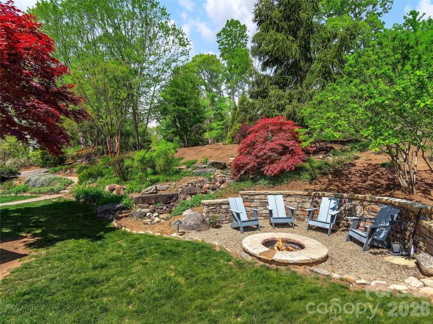 457 Coopers Hawk Drive, Asheville, NC 28803.  MLS# CAR4356580, YatesRealty ID 10502. 