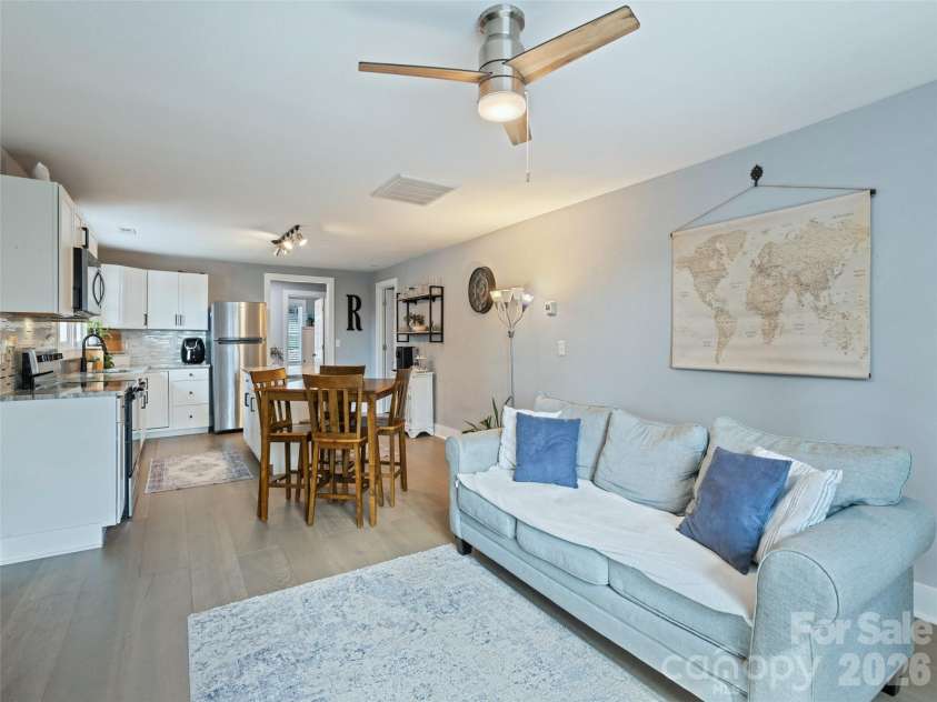 110 Ewart Drive, Hendersonville, NC 28739.  MLS# CAR4355158, YatesRealty ID 10503. 