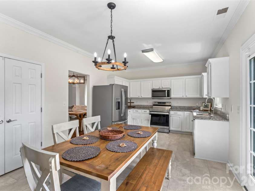 112 Audubon Avenue, Mooresville, NC 28117.  MLS# CAR4352520, YatesRealty ID 10504. 