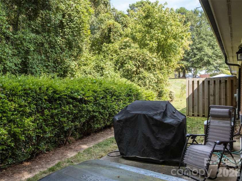 2039 Union Road, Gastonia, NC 28054.  MLS# CAR4354954, YatesRealty ID 10505. 