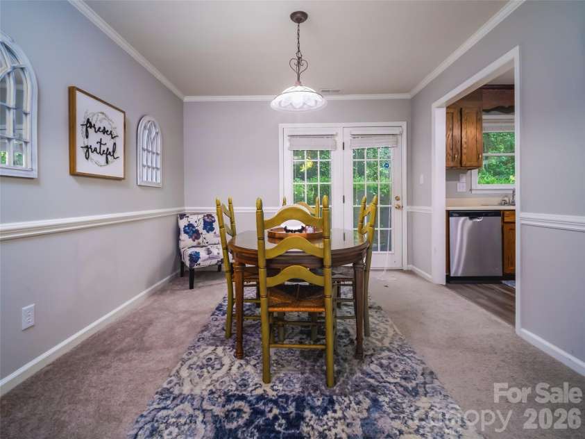 2039 Union Road, Gastonia, NC 28054.  MLS# CAR4354954, YatesRealty ID 10505. Dining