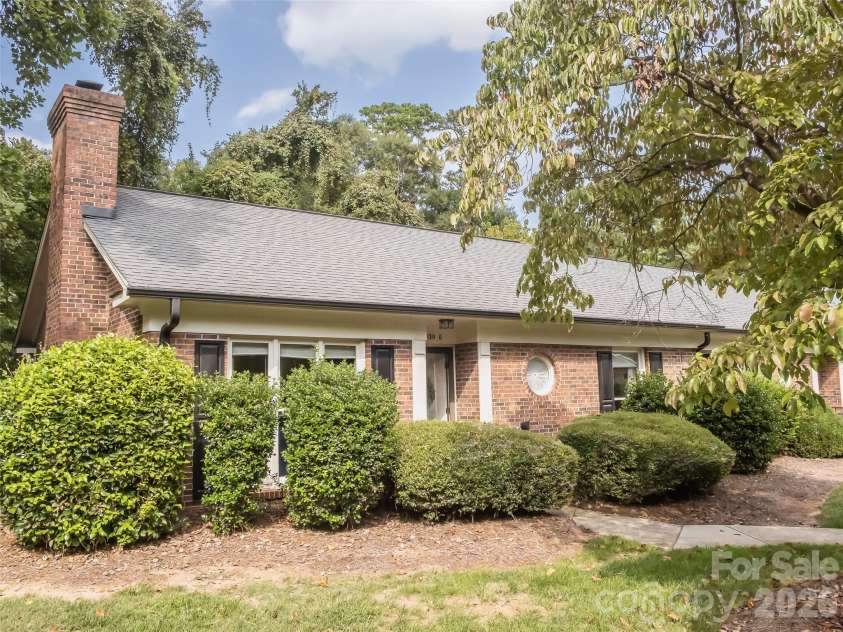 2039 Union Road, Gastonia, NC 28054.  MLS# CAR4354954, YatesRealty ID 10505. Full brick end unit
