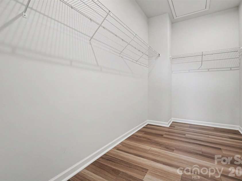 105 Renny Alley, Charlotte, NC 28217.  MLS# CAR4358440, YatesRealty ID 10506. 