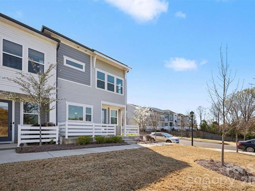105 Renny Alley, Charlotte, NC 28217.  MLS# CAR4358440, YatesRealty ID 10506. 