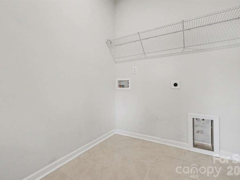 105 Renny Alley, Charlotte, NC 28217.  MLS# CAR4358440, YatesRealty ID 10506. 