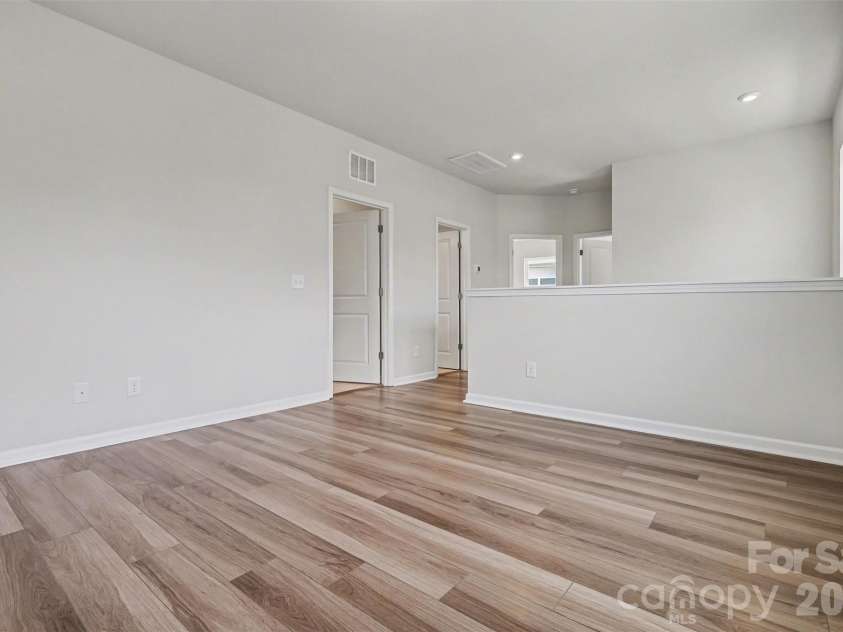 105 Renny Alley, Charlotte, NC 28217.  MLS# CAR4414720, YatesRealty ID 10506. 