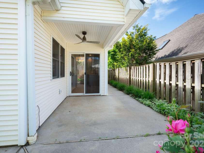 19 Beekeeper Trail, Swannanoa, NC 28778.  MLS# CAR4251601, YatesRealty ID 10506. Covered Patio for Al-Fresco Dining