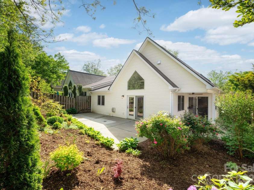 19 Beekeeper Trail, Swannanoa, NC 28778.  MLS# CAR4251601, YatesRealty ID 10506. Lavish Landscaping Frames the Home