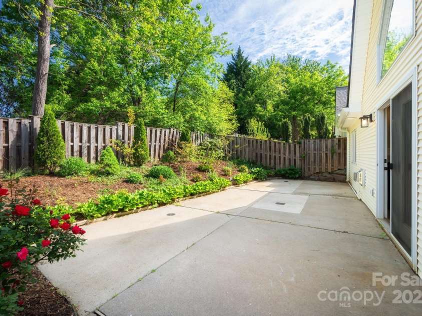 19 Beekeeper Trail, Swannanoa, NC 28778.  MLS# CAR4251601, YatesRealty ID 10506. Spring In Swannanoa Has Arrived