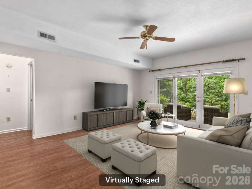 20 Cedarcliff Circle, Asheville, NC 28803.  MLS# CAR4360512, YatesRealty ID 10507. 