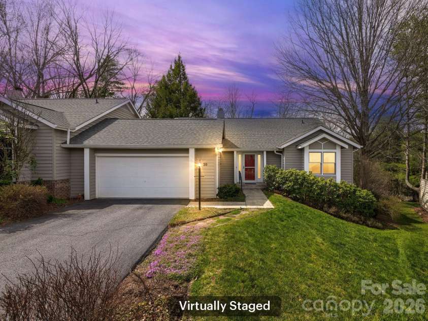 20 Cedarcliff Circle, Asheville, NC 28803.  MLS# CAR4360512, YatesRealty ID 10507. 
