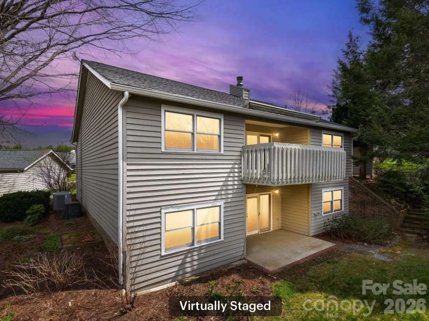 20 Cedarcliff Circle, Asheville, NC 28803.  MLS# CAR4360512, YatesRealty ID 10507. 