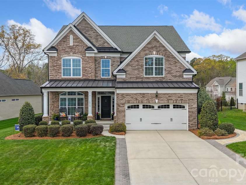 1015 Chippenham Avenue, Lancaster, SC 29720.  MLS# CAR4362086, YatesRealty ID 10509. 