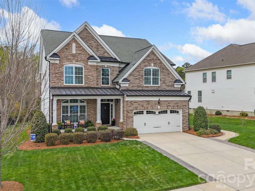 1015 Chippenham Avenue, Lancaster, SC 29720.  MLS# CAR4362086, YatesRealty ID 10509. 
