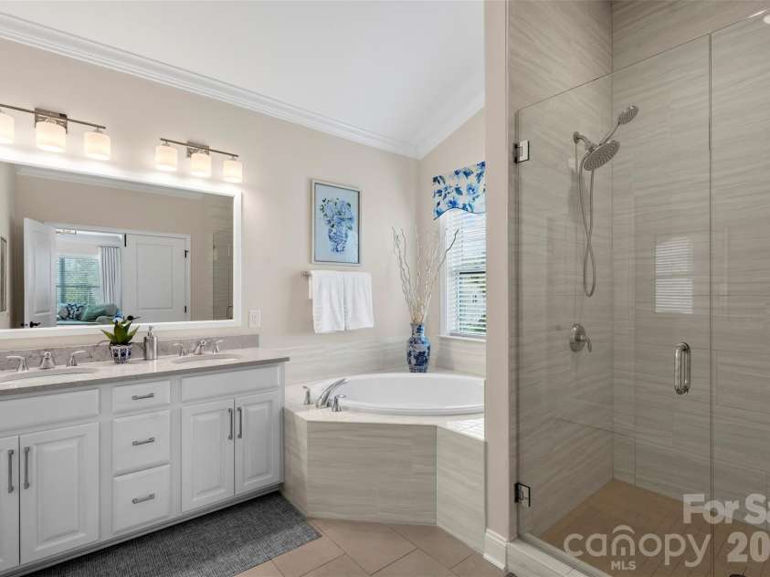 1015 Chippenham Avenue, Lancaster, SC 29720.  MLS# CAR4362086, YatesRealty ID 10509. 