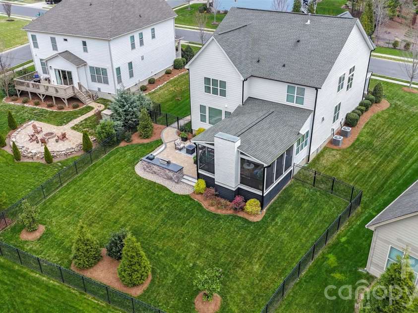1015 Chippenham Avenue, Lancaster, SC 29720.  MLS# CAR4362086, YatesRealty ID 10509. 
