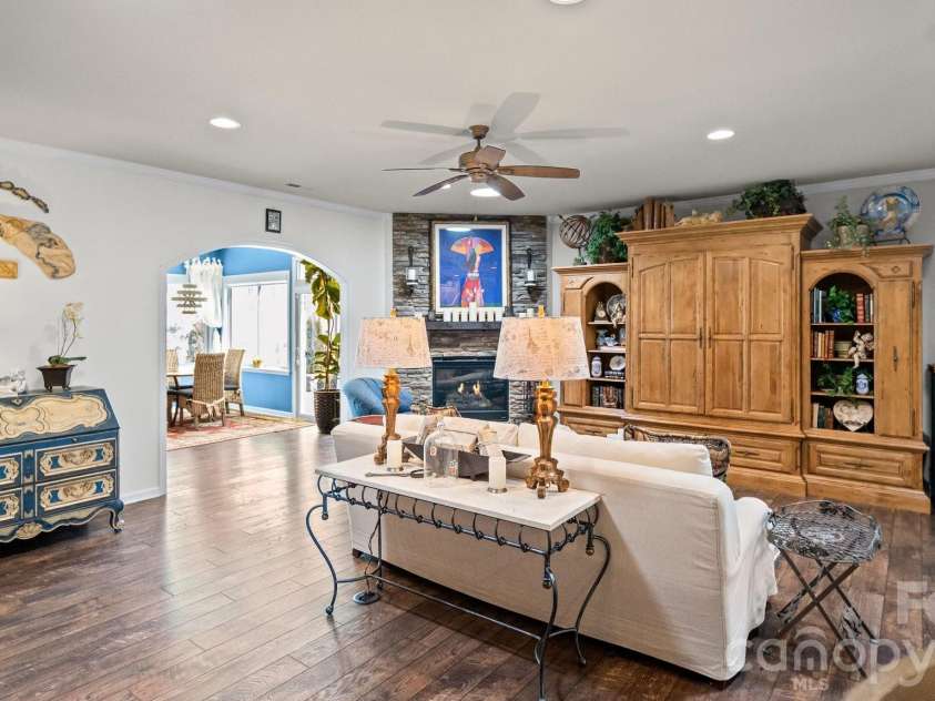 2141 Bud Court, Fort Mill, SC 29715.  MLS# CAR4363745, YatesRealty ID 10511. Great Room