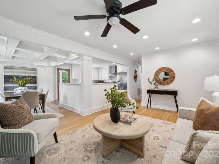 4021 Paisley Place, Charlotte, NC 28208.  MLS# CAR4253006, YatesRealty ID 10511. 