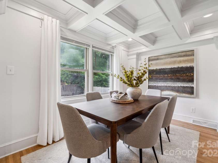 4021 Paisley Place, Charlotte, NC 28208.  MLS# CAR4253006, YatesRealty ID 10511. 