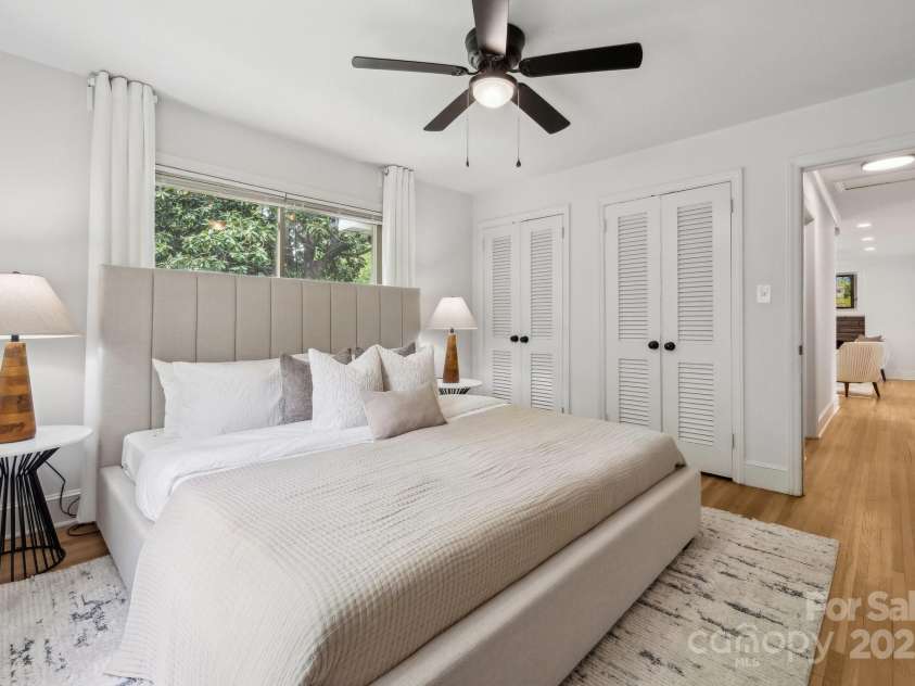 4021 Paisley Place, Charlotte, NC 28208.  MLS# CAR4253006, YatesRealty ID 10511. 