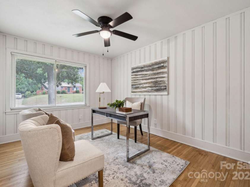 4021 Paisley Place, Charlotte, NC 28208.  MLS# CAR4253006, YatesRealty ID 10511. 